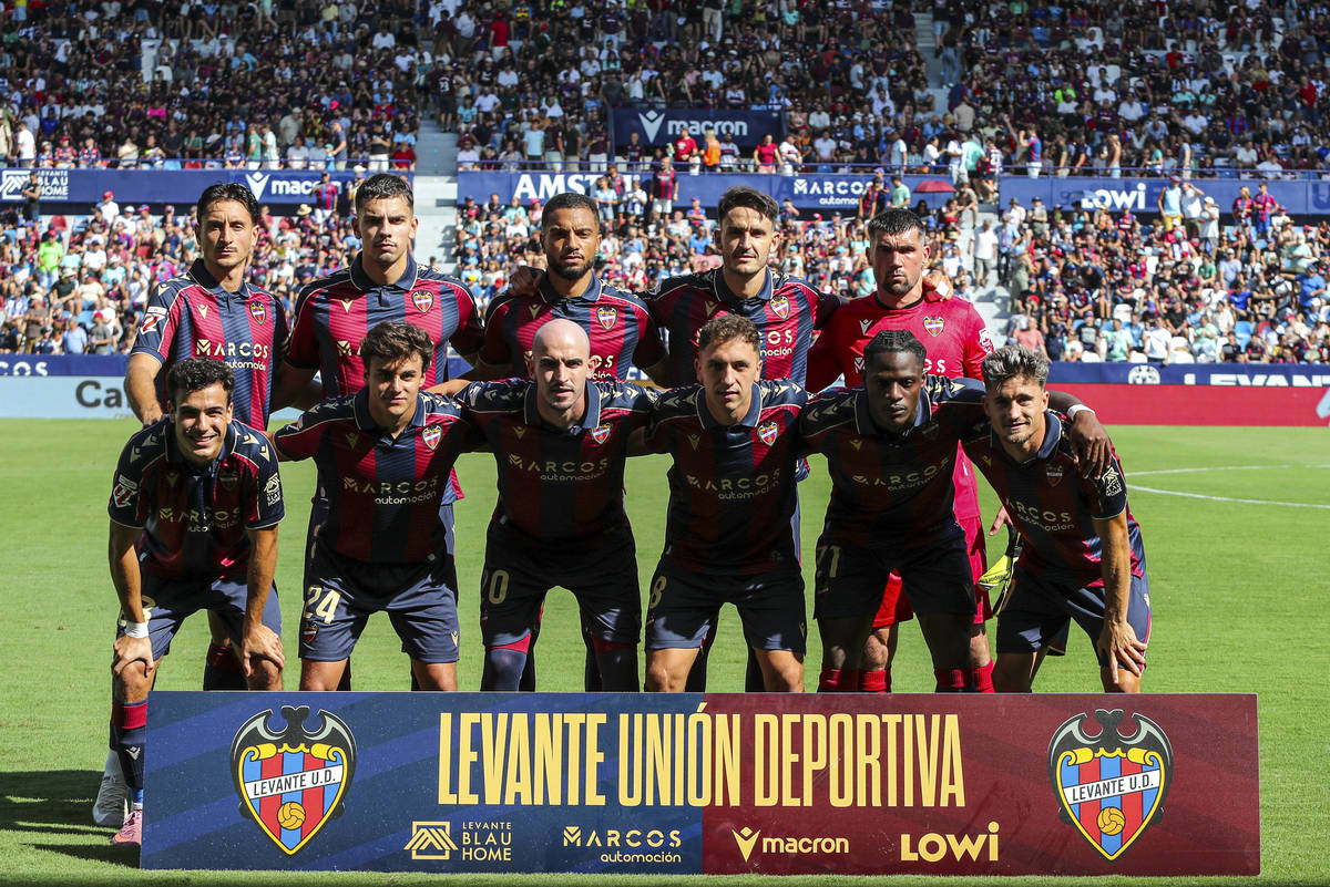 风云突变皇家马德里加时末段回应争议;德甲版图或变;悬念犹存;高层口径保持一致(皇家马德里提前夺冠) 风云突变皇家马德里加时末段回应争议;德甲版图或变;悬念犹存;高层口径保持一致(皇家马德里提前夺冠)