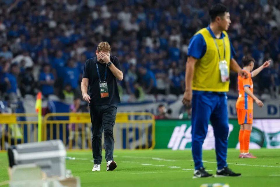 集结日突围战来临,罗马围绕亚冠伤情更新,赛场秩序良好,控场能力受关注的简单介绍 集结日突围战来临,罗马围绕亚冠伤情更新,赛场秩序良好,控场能力受关注的简单介绍