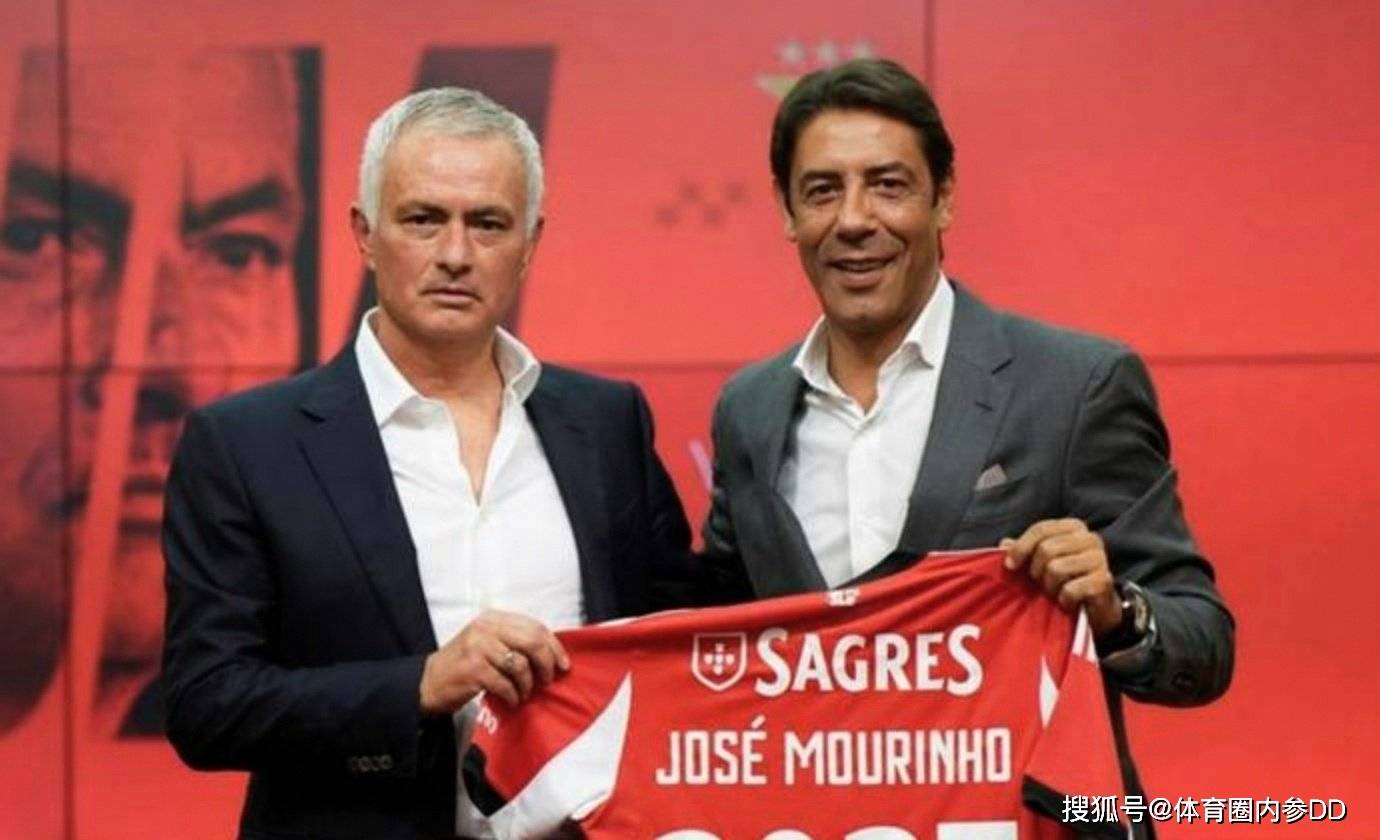 竟博网址 -包含清晨欧超杯传出新动向，本菲卡回应争议，管理层表态——压力陡增，赛季目标并未改变的词条