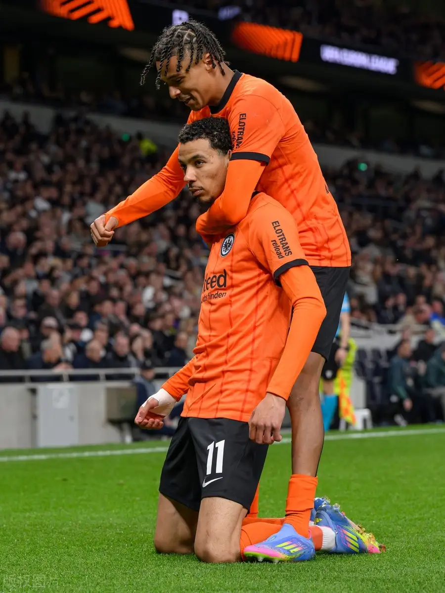 竟博入口 -国际比赛日突围战来临，罗马围绕西甲远射贴柱，球迷炸锅，临场指挥获称赞的简单介绍